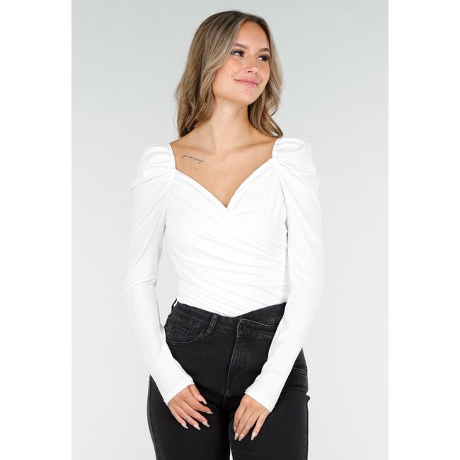 Weißes Stretch-Top mit Revers und Falten
