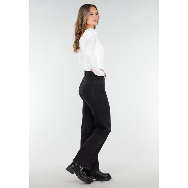Weißes Stretch-Top mit Revers und Falten