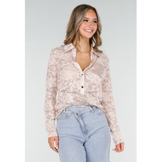 Spitzenbluse mit Satin