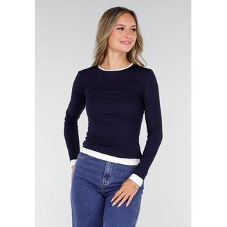 Dunkelblaues Longsleeve