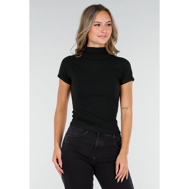 Schwarzes Stretch-Top mit Col und kurzen Ärmeln