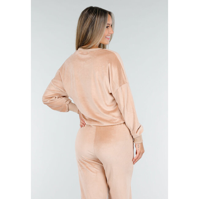 Rosa Velours-Jogginganzug mit langen Ärmeln und weiten Hosen