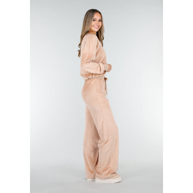 Rosa Velours-Jogginganzug mit langen Ärmeln und weiten Hosen