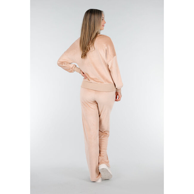 Rosa Velours-Jogginganzug mit langen Ärmeln und weiten Hosen