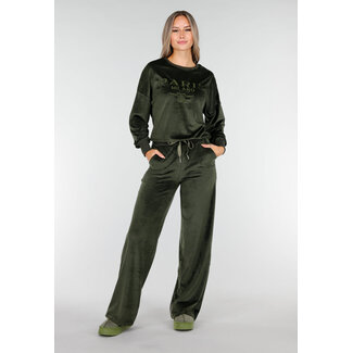 Grünes Velours-Stretch-Set