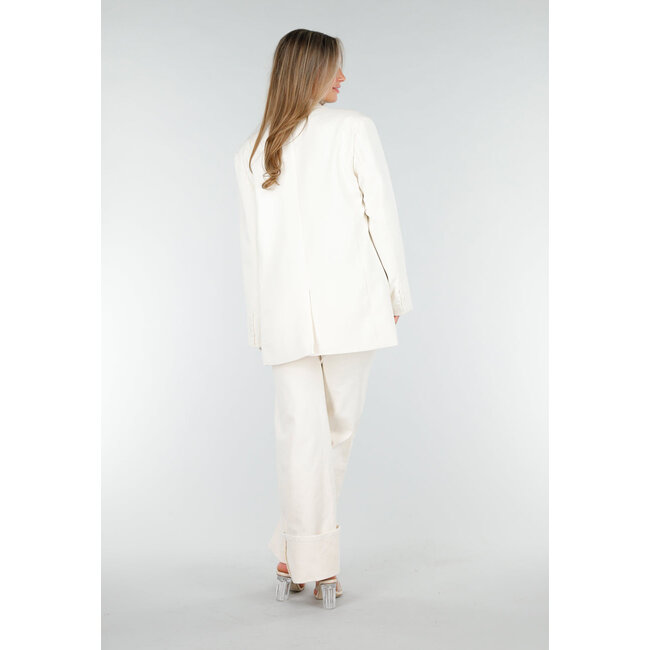 Cremefarbener Oversized-Blazer mit Reverskragen und Knöpfen