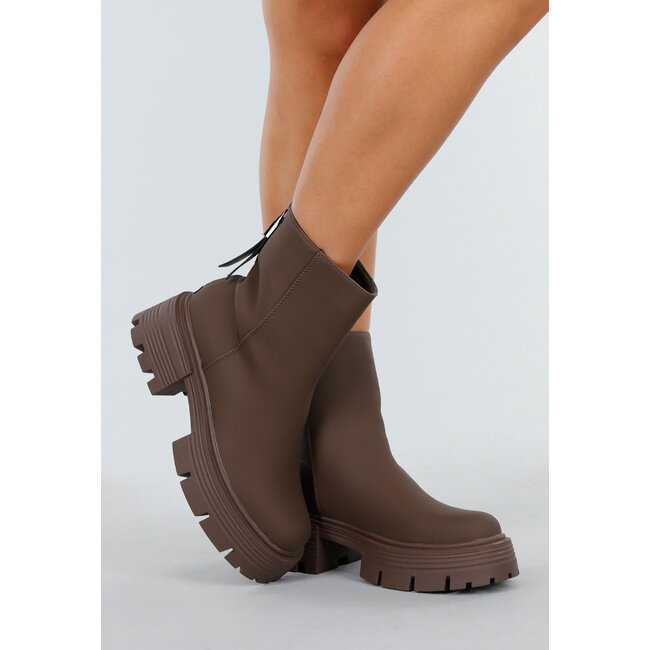 Braune Stiefeletten