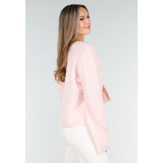 Hellrosa weiche Strickjacke mit herzförmigen Knöpfen und V-Ausschnitt