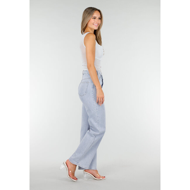 Hellblaues Mesh-Crop-Top mit Rüschendetail und Stretch