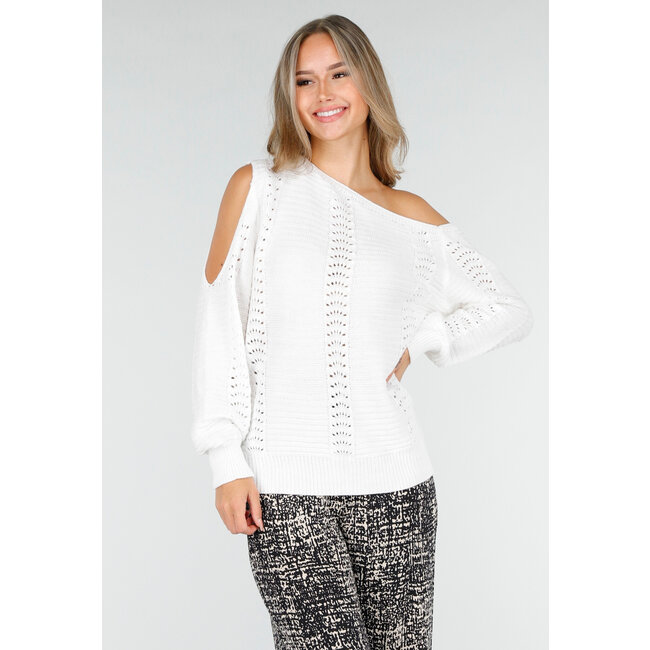 Weißer Strickpullover mit Cut-Out und schulterfreiem Ausschnitt
