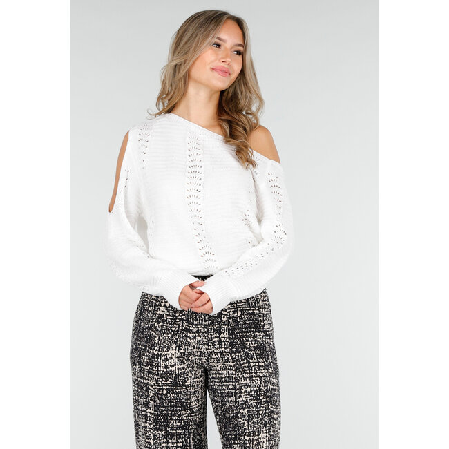 Weißer Strickpullover mit Cut-Out und schulterfreiem Ausschnitt
