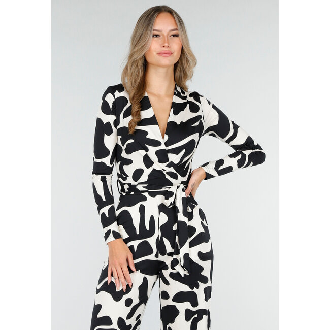Schwarz-weißer Stretch-Jumpsuit mit Print und Wickeloberteil