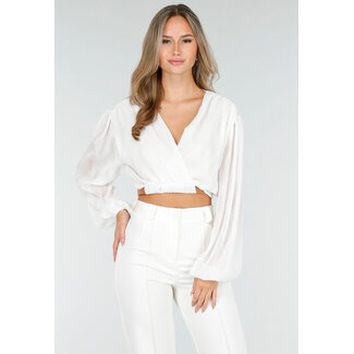Weiße Crop-Bluse mit Gürtel