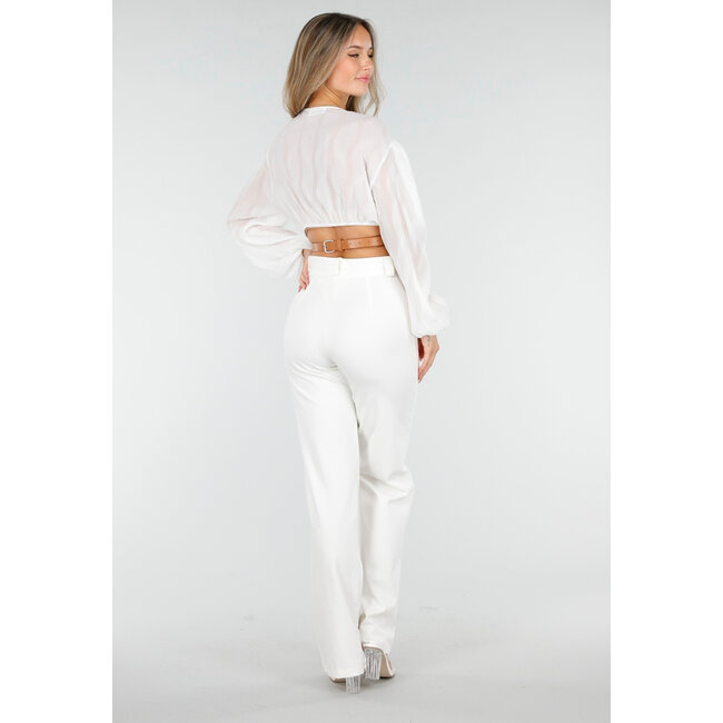Weiße Crop-Bluse mit V-Ausschnitt und luftigen Ärmeln