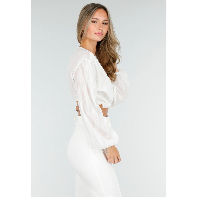 Weiße Crop-Bluse mit V-Ausschnitt und luftigen Ärmeln