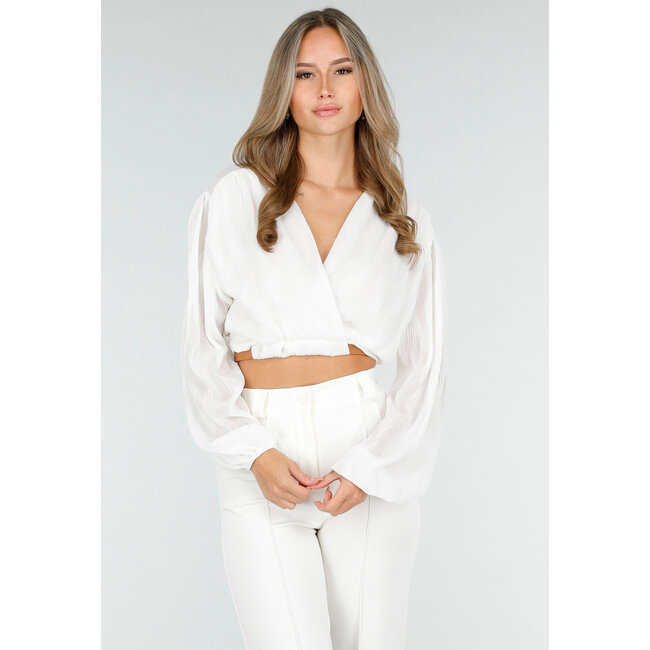 Weiße Crop-Bluse mit V-Ausschnitt und luftigen Ärmeln