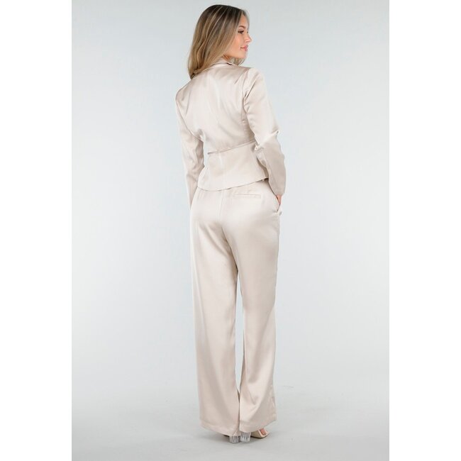 Champagnerfarbener Satin-Look-Wickelblazer mit Schleife