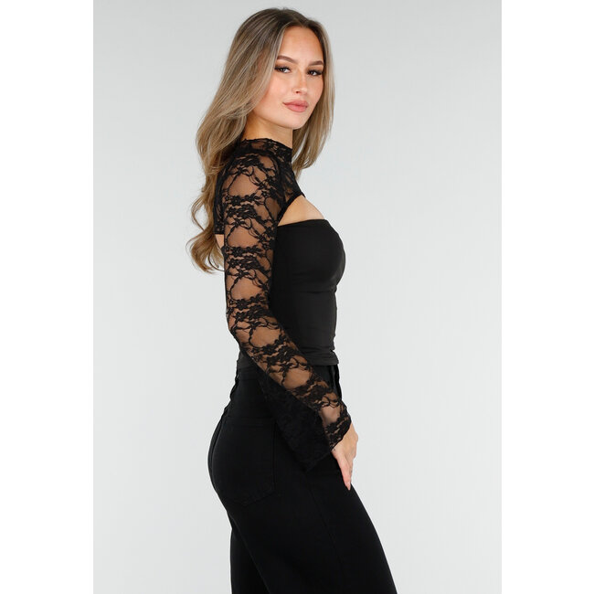 Schwarzes Oberteil mit Spitze, Stretch und Cut-Out-Detail