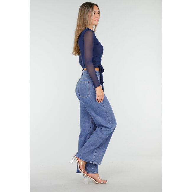 Blaues Mesh-Wickeloberteil mit Schleifenverschluss