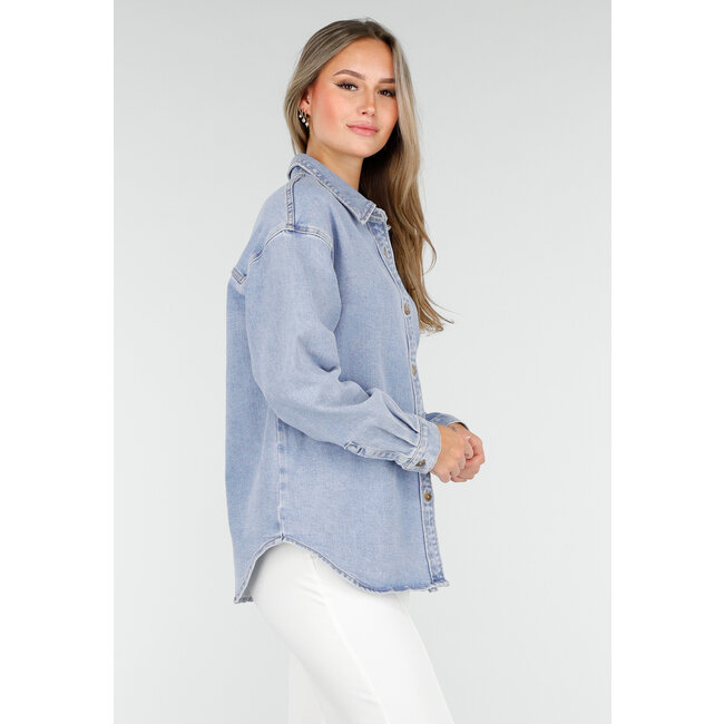 Denimbluse mit langen Ärmeln und Knöpfen