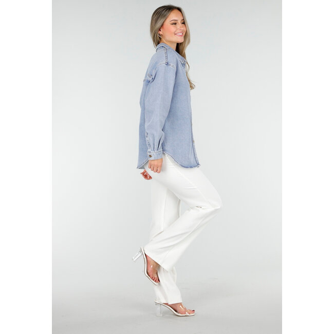 Denimbluse mit langen Ärmeln und Knöpfen