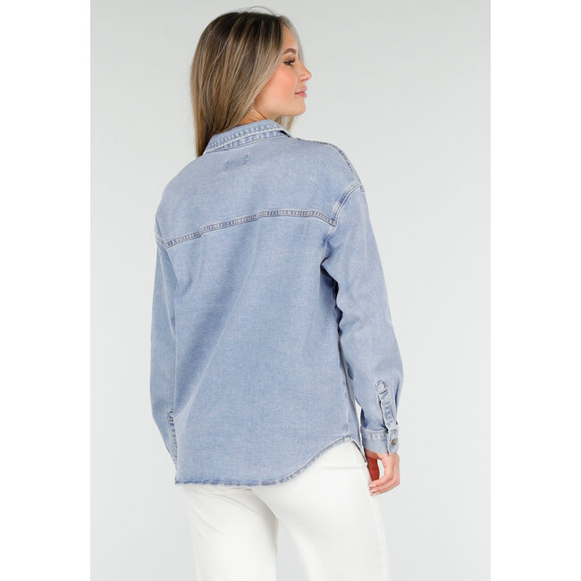 Denimbluse mit langen Ärmeln und Knöpfen