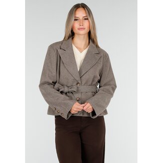 Braune kurze Jacke mit Gürtel