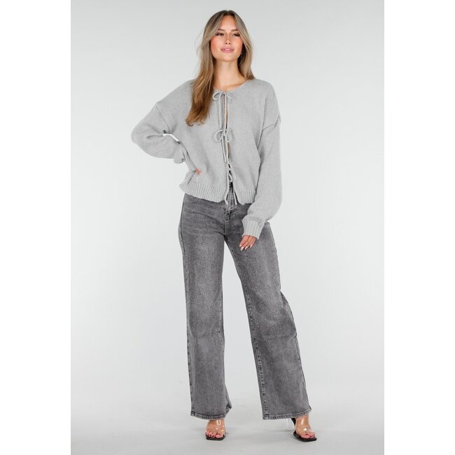 Langärmelige Strickjacke mit Schleifen in Grau