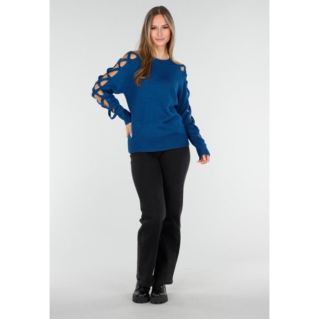 Strickpullover mit geflochtenen Details in Blau