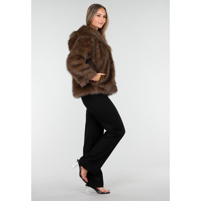 Braune Kunstfelljacke mit Kapuze