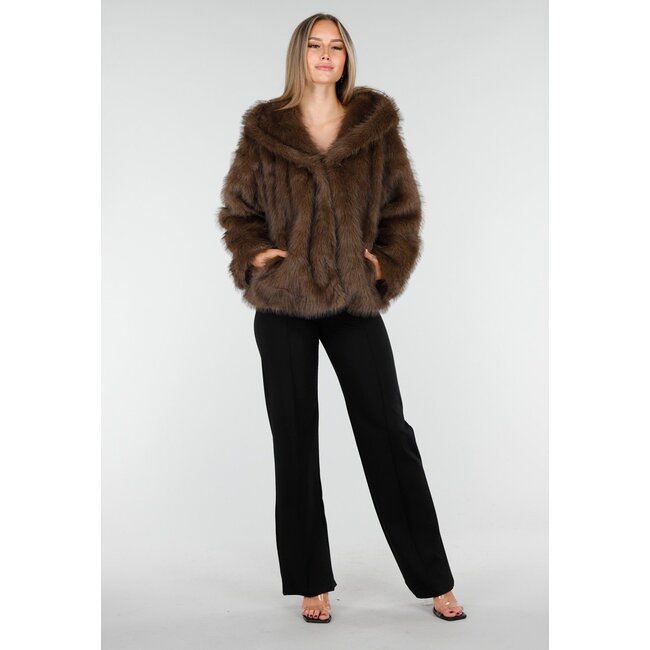 Braune Kunstfelljacke mit Kapuze