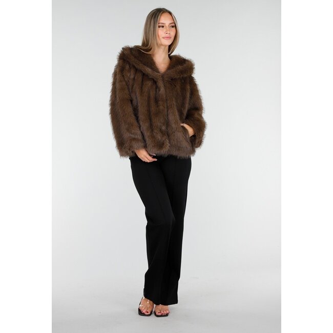 Braune Kunstfelljacke mit Kapuze