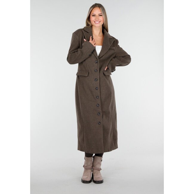 Brauner Mantel mit Reverskragen und Knöpfen