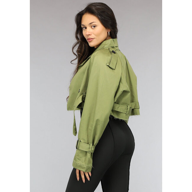 Grüner Cropped Trenchcoat mit Schnallendetails