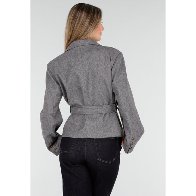 Graue kurze Jacke mit Gürtel und Revers