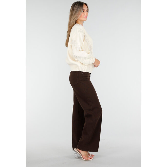 Cremefarbener Pullover mit V-Ausschnitt und Fransen-Details