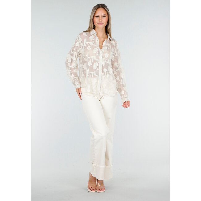 Beigefarbene, durchscheinende Bluse mit Blumenstickerei und langen Ärmeln