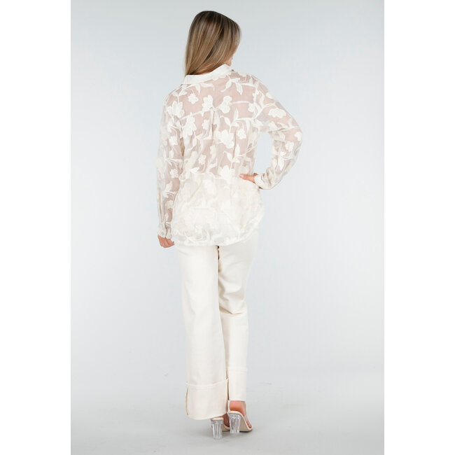 Beigefarbene, durchscheinende Bluse mit Blumenstickerei und langen Ärmeln