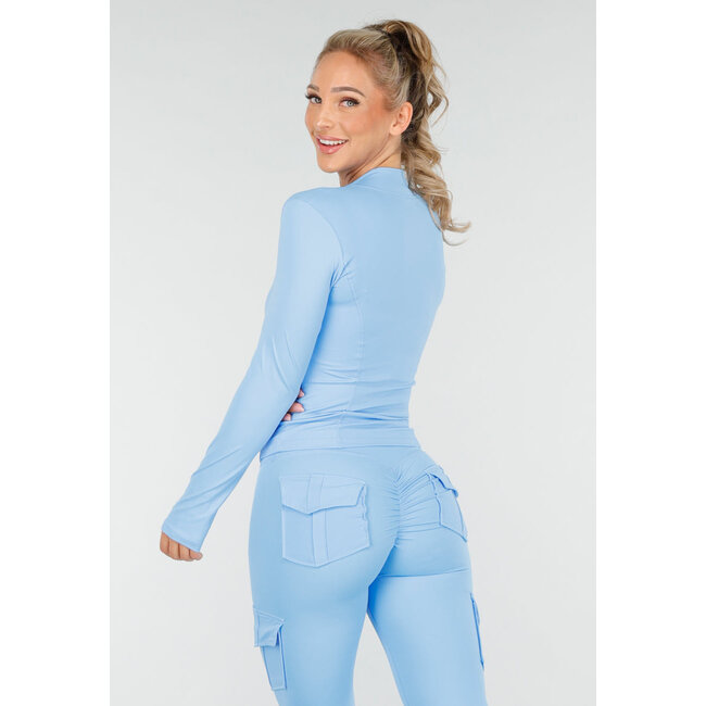 Blauer Sportset mit Scrunch-Leggings und Weste mit Cargotaschen