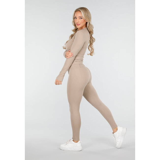 Beige Sportset mit enger Passform und Reißverschluss-Oberteil