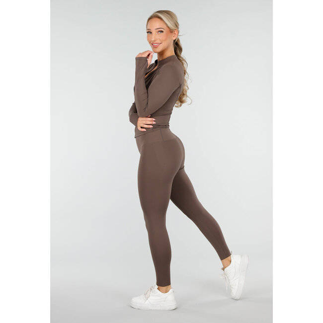 Braunes 2-teiliges Set mit engen Leggings und Weste mit Reißverschluss
