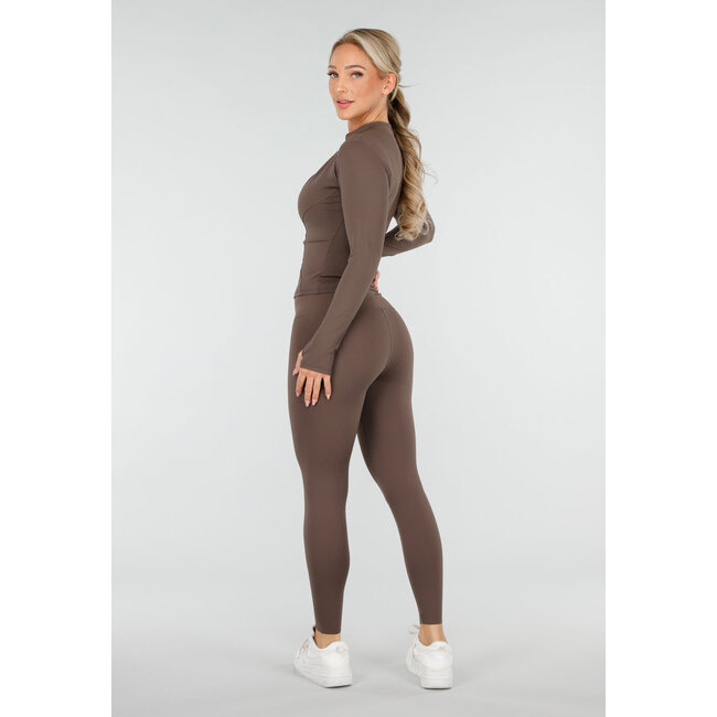 Braunes 2-teiliges Set mit engen Leggings und Weste mit Reißverschluss