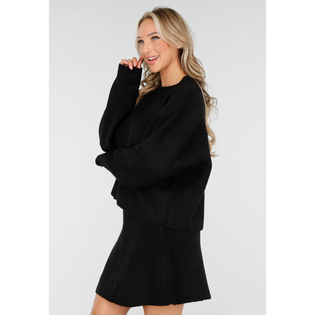 Schwarzes 2-teiliges Strick-Set mit Pullover und Rock