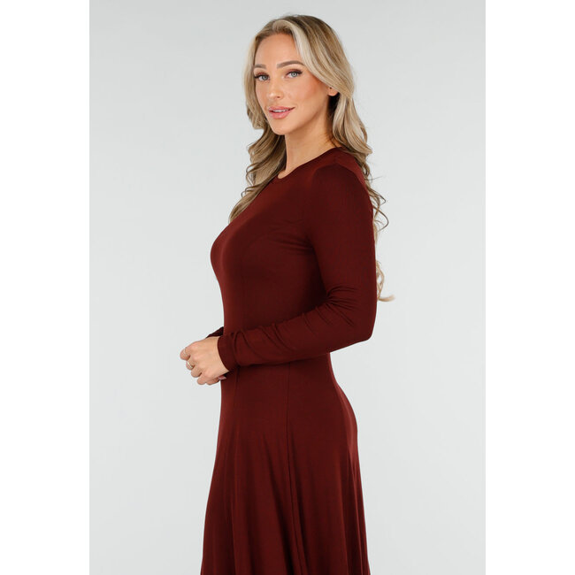 Bordeauxrotes Stretchkleid mit langen Ärmeln