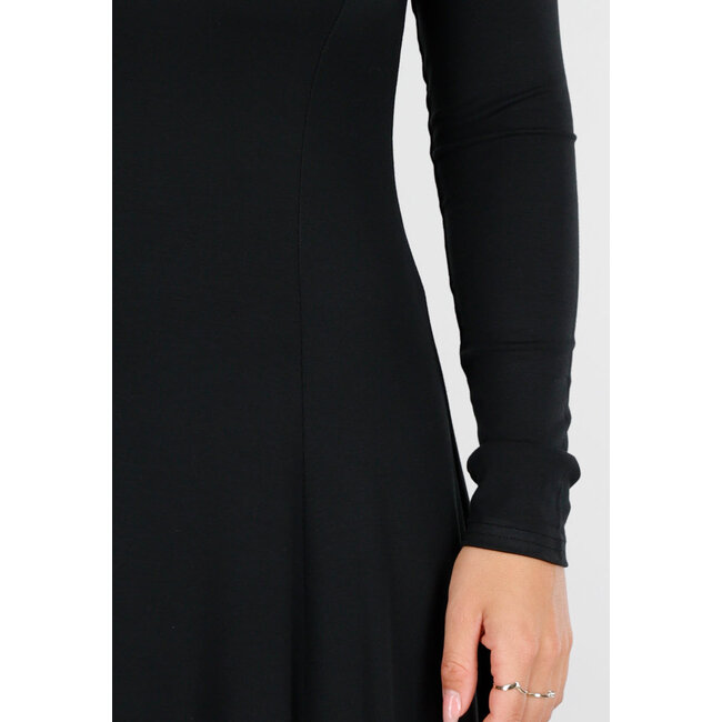 Maxikleid mit langen Ärmeln in Schwarz