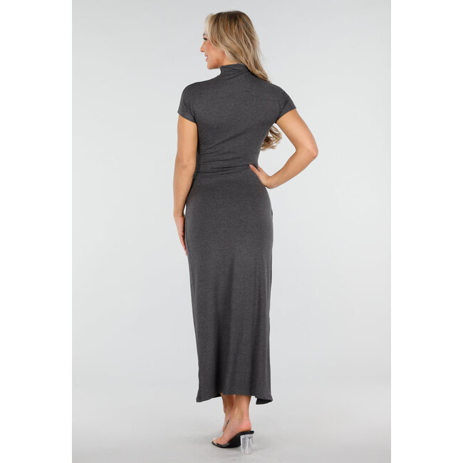 Dunkelgraues Maxikleid mit Rollkragen und Schlitz