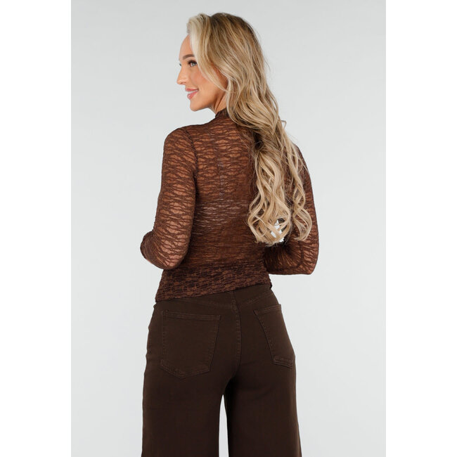 Braunes Spitzenoberteil mit langen Ärmeln und hohem Kragen