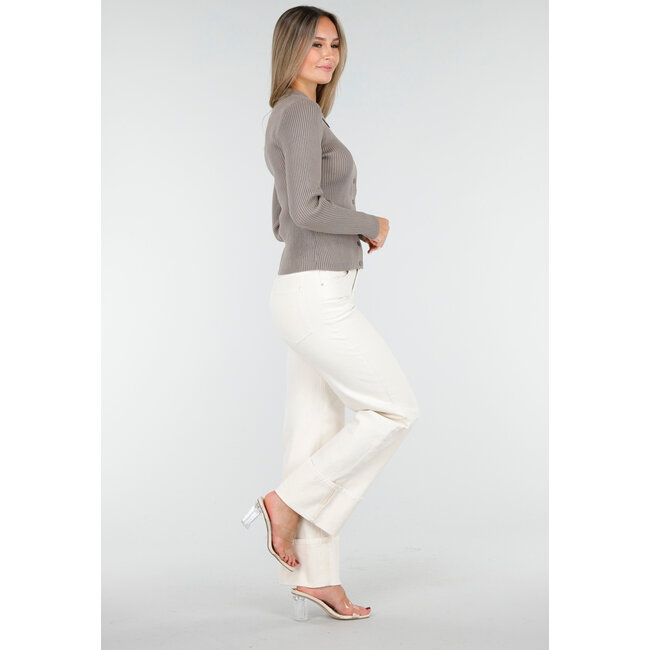 Braune gerippte Strickjacke mit Knöpfen