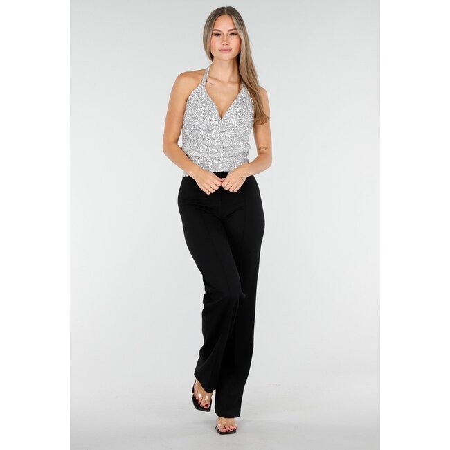 Silbernes Neckholder-Top mit Glitzer und offenem Rücken