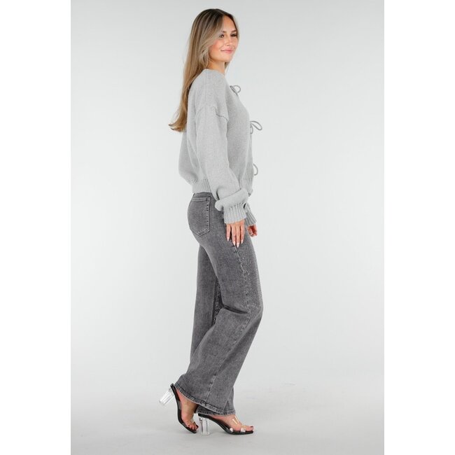 Graue Wide Leg Jeans mit hoher Taille und Strassdetails